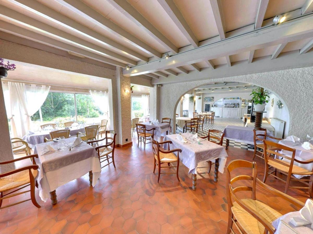 Fasthotel Oloron Hostellerie Du Paon Blanc Lurbe-Saint-Christau Exterior foto